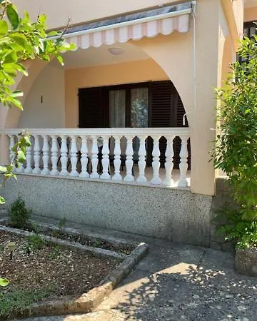 Toni-malinska Apartament